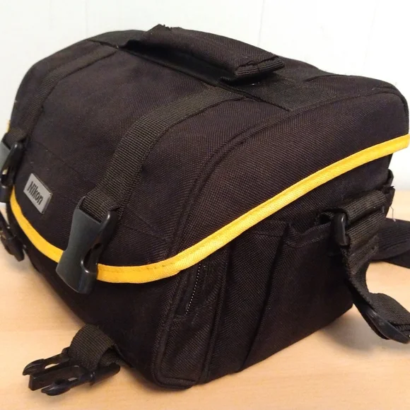 SOLD Nikon Camera Bag Padded Black - Picture 8 of 10